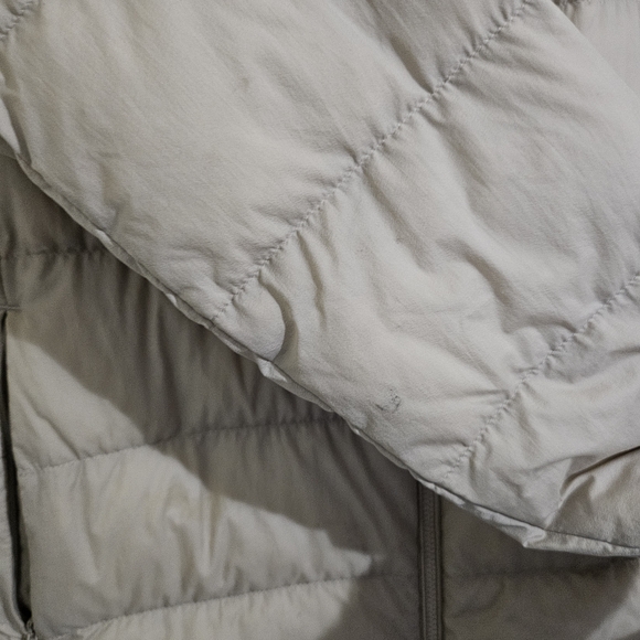 Women's Beige Puffer Jacket - Picture 8 of 10